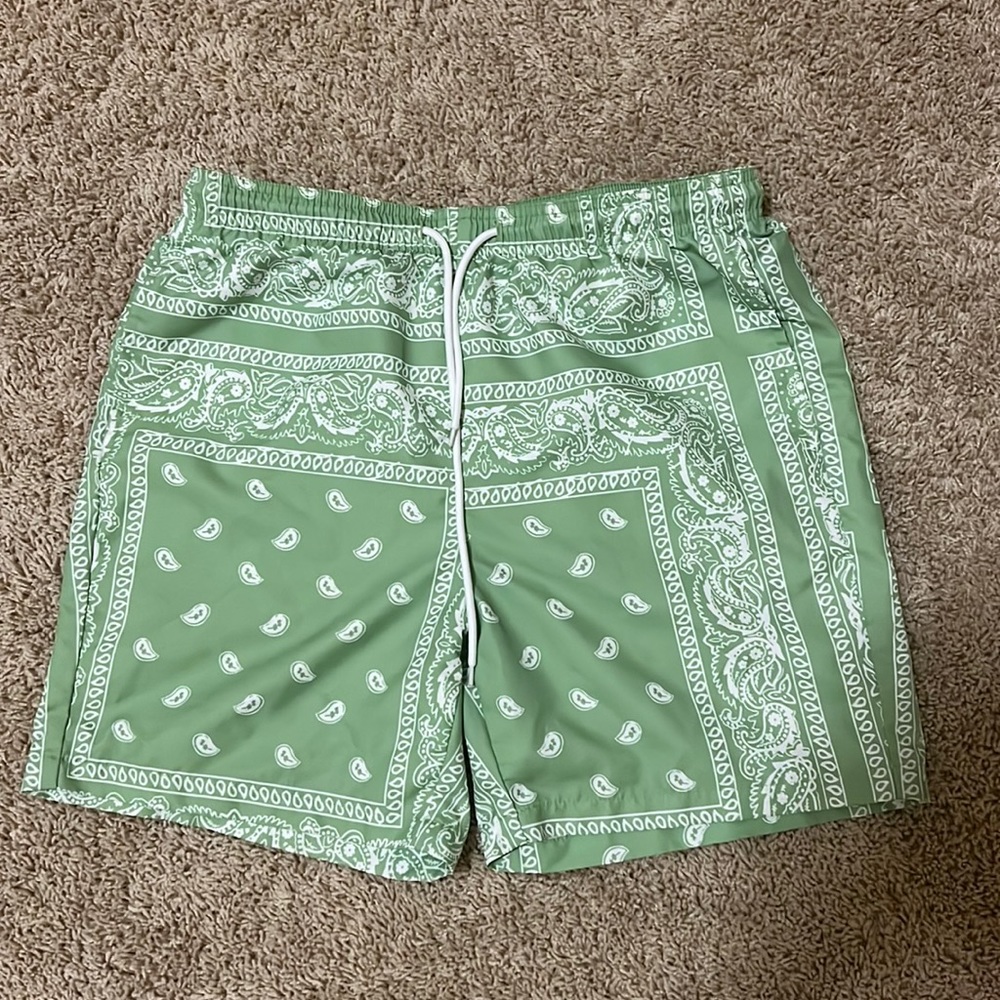 Men’s Bandana Shorts 5 inch inseam (3 For 15 Bundle Sale‼️)